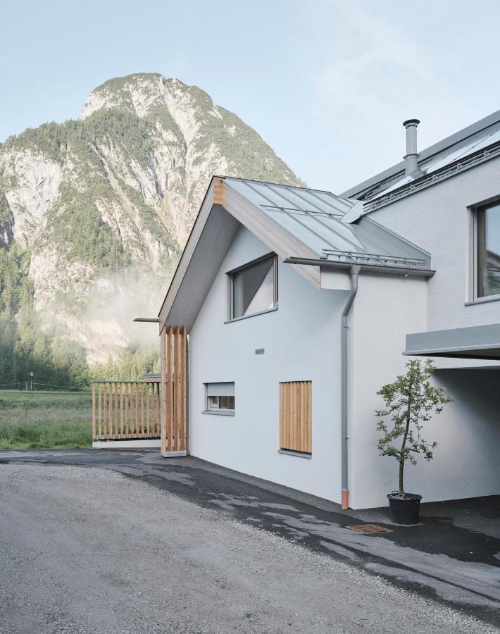 Urban Mountain Chalet With Lake View Maurach  Exterior photo